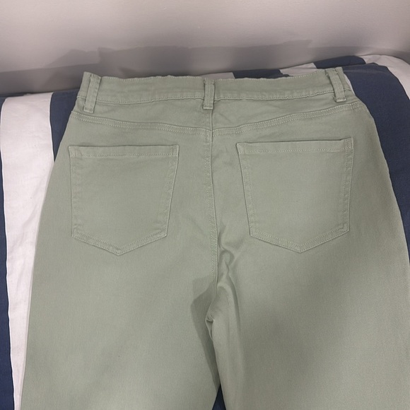 Gloria Vanderbilt Sage denim pants. Used in good condition - Picture 5 of 12